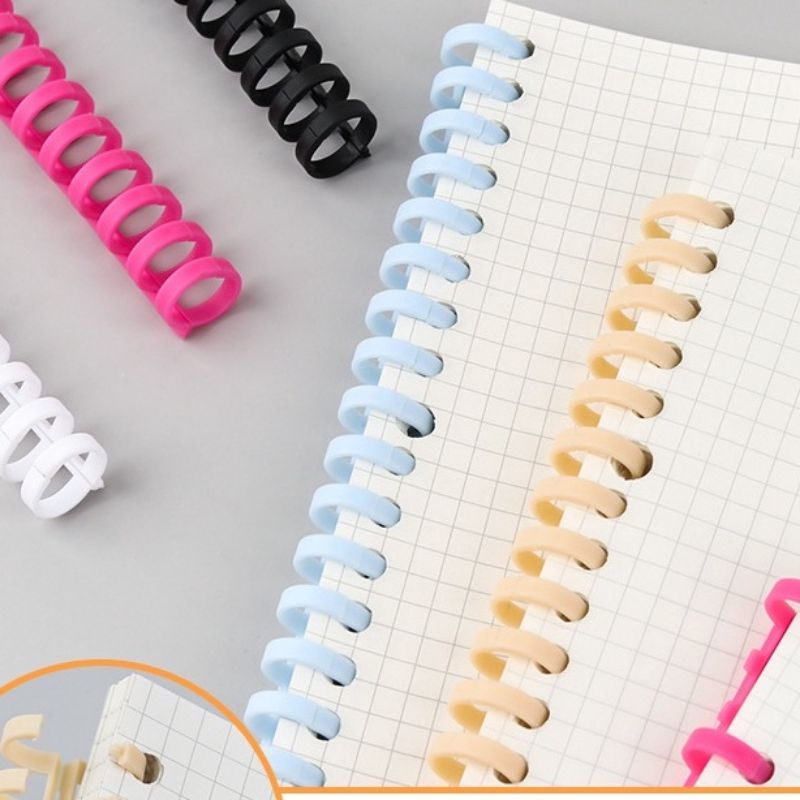 

RING BINDING BINDER LOOSE LEAF 30 LUBANG SPIRAL BAHAN PLASTIK UKURAN A5 A4 B5 MURAH