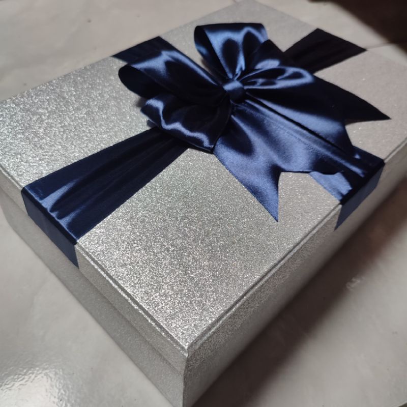 GLITTER WHITE PITA NAVY HARDBOX KOTAK KADO Box Hadiah Exclusive