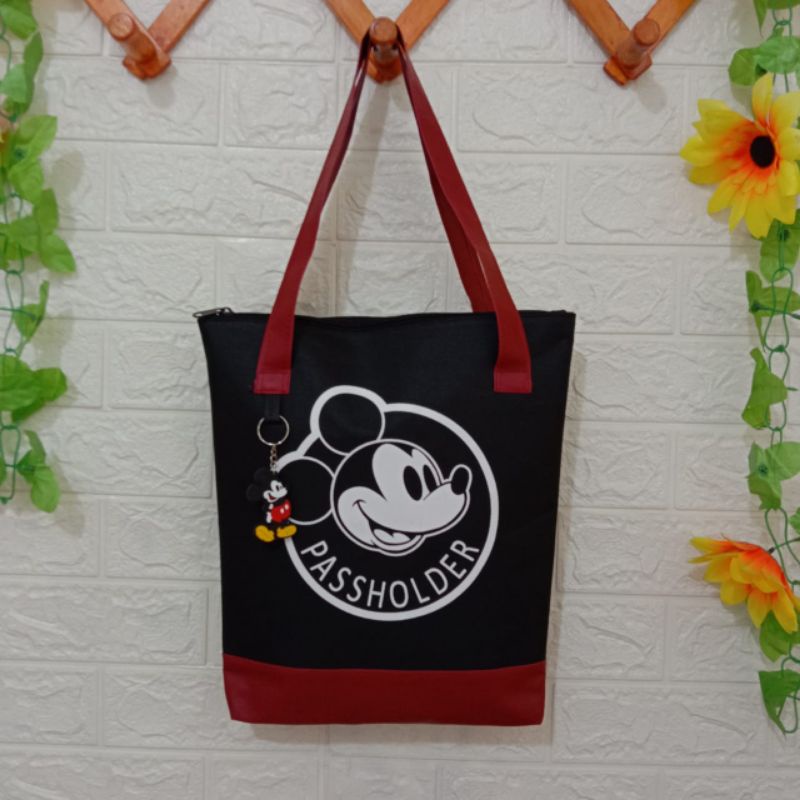 Totebag Sekolah Kuliah Wanita Karakter Micky Mouse Free Gantungan Kunci