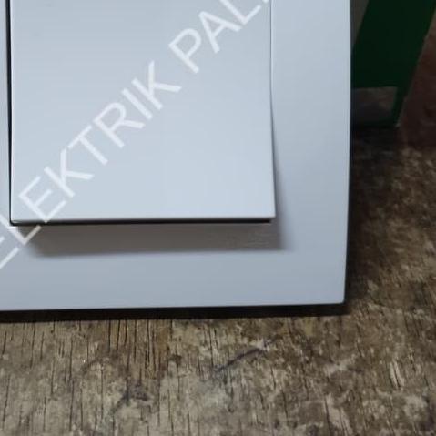 SAKLAR ENGKEL CLIPSAL VIVACE (1 ARAH)