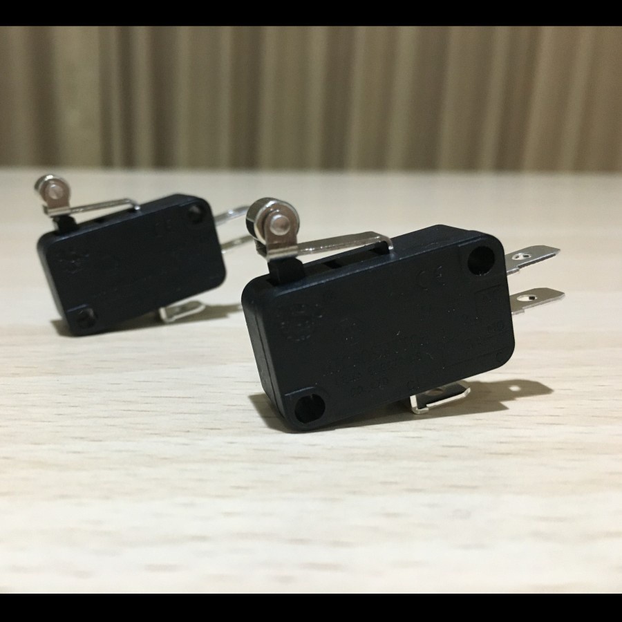 Micro / Limit Switch Plus Plat Pendek Plus Roda