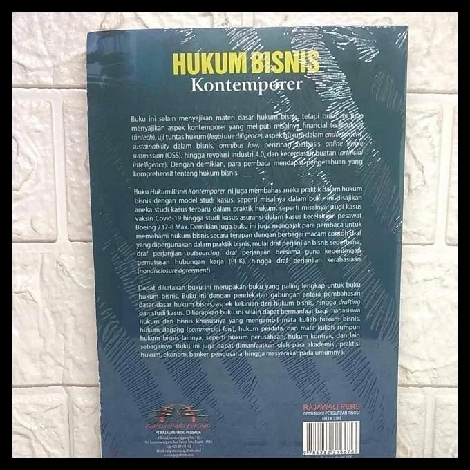 

DISKON TERBATAS !!! BUKU TAHUN 2021 HUKUM BISNIS KONTEMPORER DR. RIO CHRISTIAWAN TERLARIS