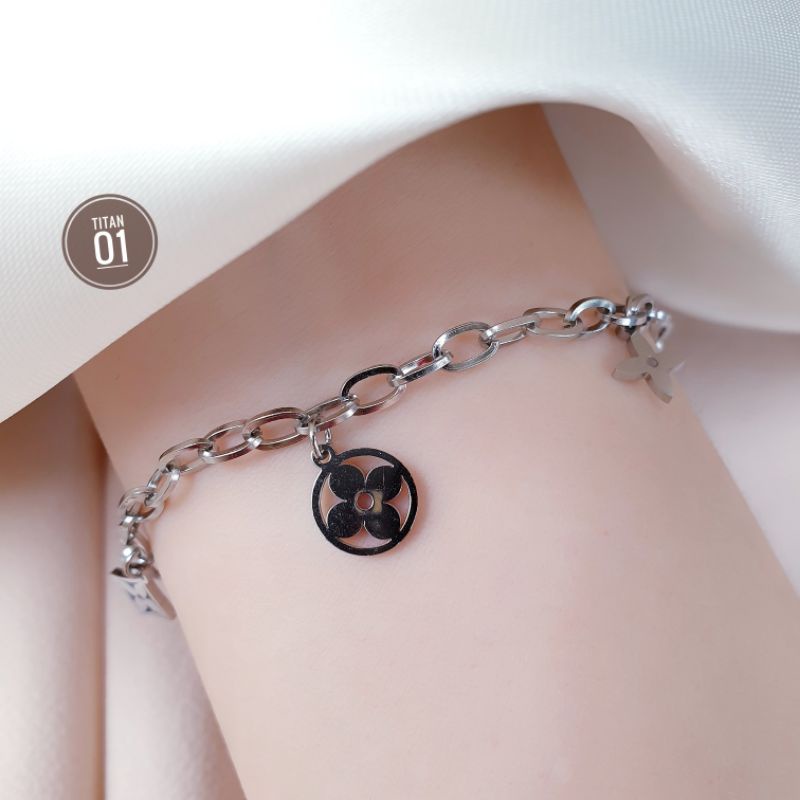 Gelang Tangan Rantai Fashion Perhiasan Titanium Motif Bunga Cantik Dan Simple N22102201