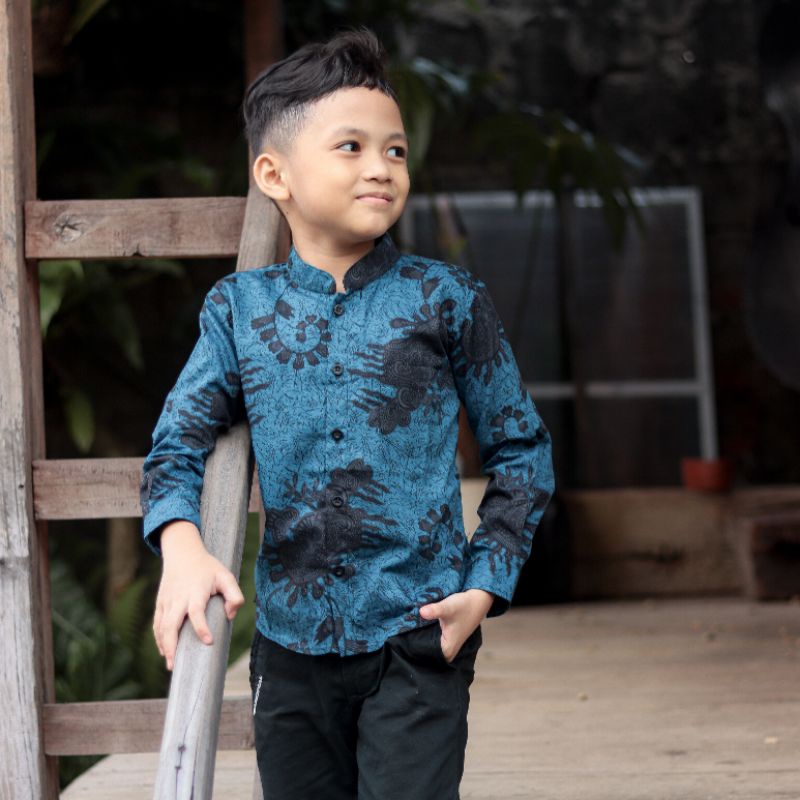 Batik Couple Ayah dan Anak Slimfit Lengan Panjang Warna Coklat &amp; Biru LBL 1831 &amp; LBL 1832