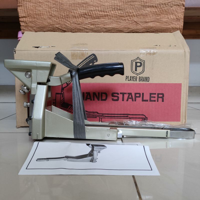 

Hand Stapler PLAYER 15mm 19mm Alat Staples Packing Dus Made in TAIWAN