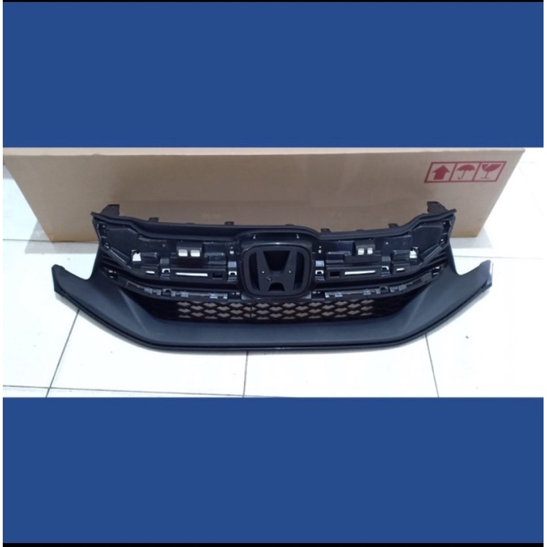 base grill mobilio rs 2019-2020