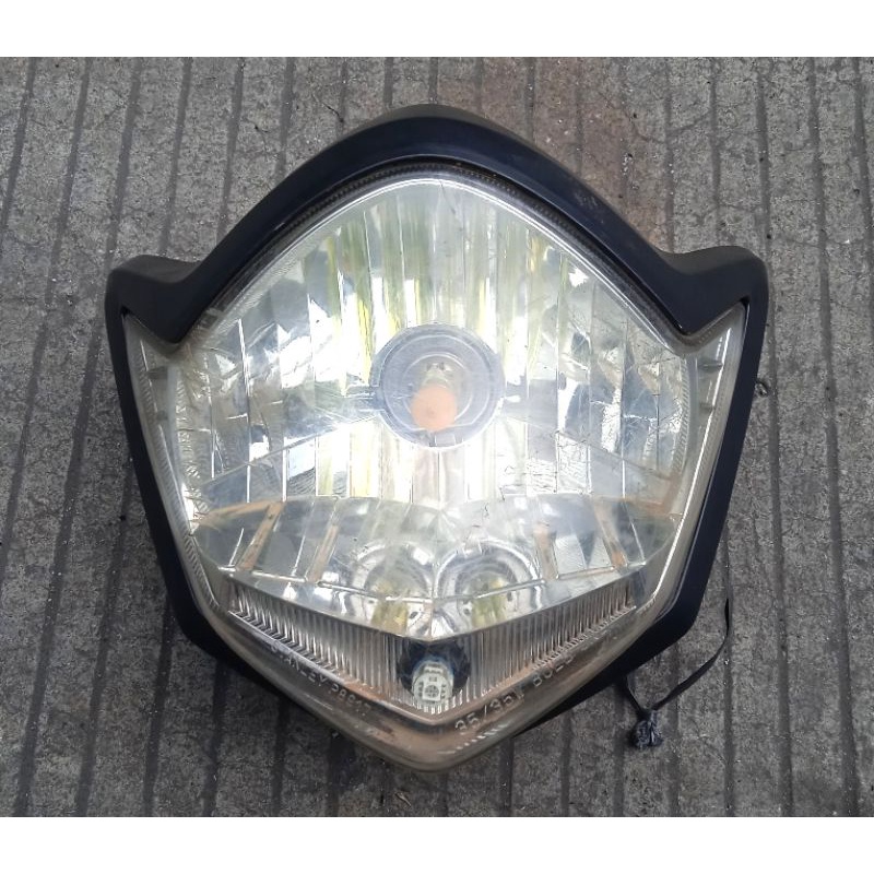 REFLEKTOR LAMPU DEPAN VIXION OLD THN 2010-2012 ORIGINAL