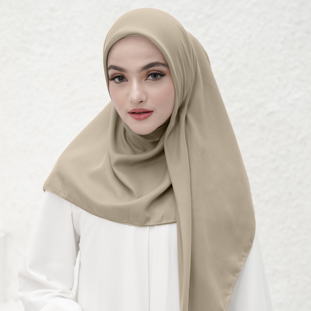 MANDJHA Essential Warm Sand 106 Scarf By IVAN GUNAWAN - Jilbab Hijab Segi Empat Polos ORIGINAL MANDJ