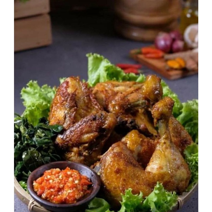 

Ayam Ungkep Negri Bumbu Khas Sumatra Satu Ekor Ayam Utuh + Ati Ampela Dan Sambal
