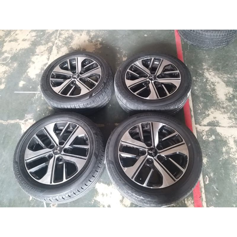 Velg Bekas Std Ori Copotan Mobil X-Pander R16 Hole 5X114,3 Lebar 6,5 Black Polis+Ban BS 205 55 R16 U