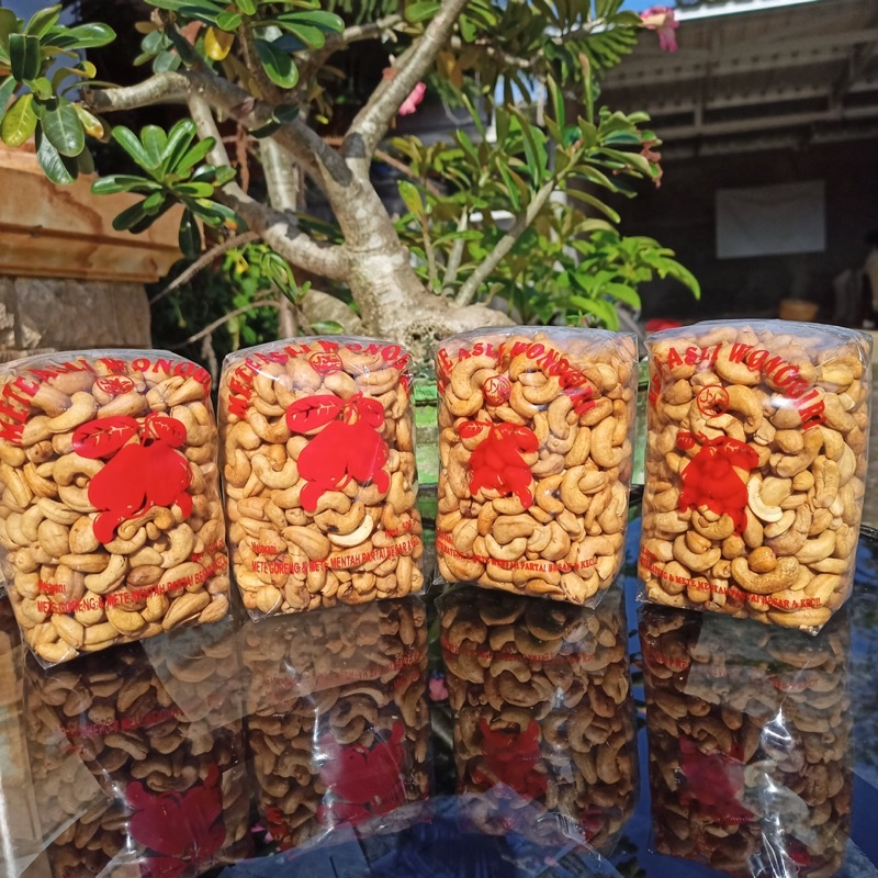 

Kacang Mete Asli Wonogiri Goreng (500 gr)