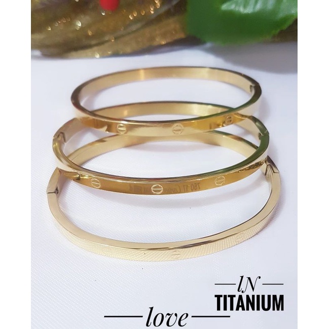 Gelang Titanium Isi 3 Awet Anti Karat 2510a