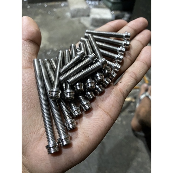 baut calter blok mesin kanan kiri supra x 125/KHARISMA/KIRANA stainless handmade