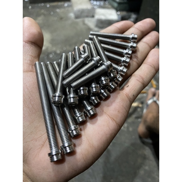 baut calter blok mesin kanan kiri supra x 125/KHARISMA stainless handmade