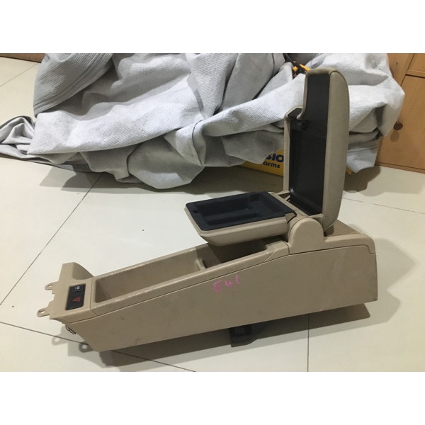 {BEKAS} ArmRest BMW E46 Beige Original RARE Diskon
