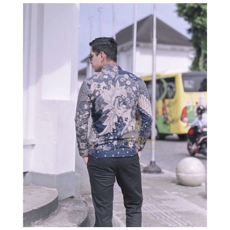 BATIK BOLO DEWO Motif Peksi Laut Hem Atasan Kemeja Baju Batik Pria Lengan Panjang