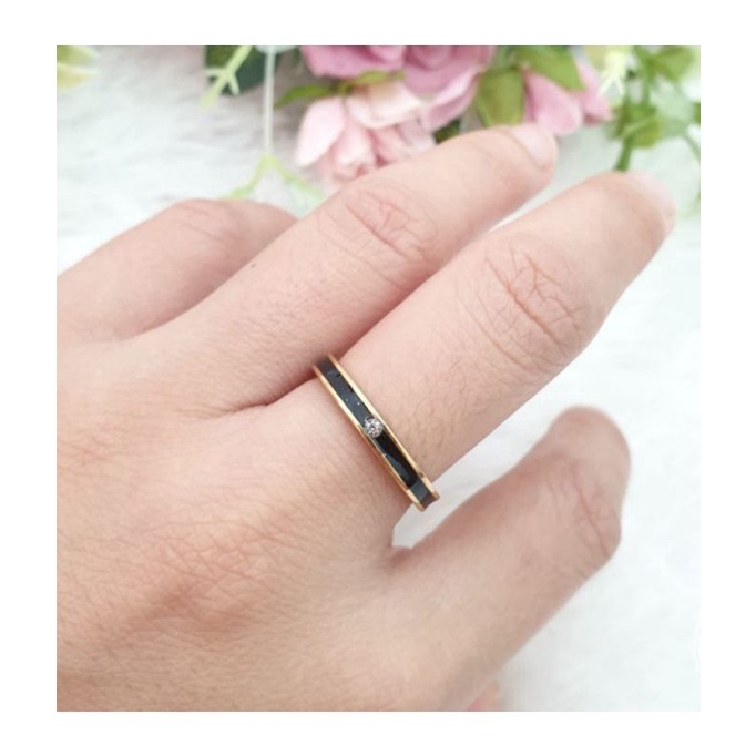 Cincin Titanium termurah Gold/Silver List Hitam CC777/CC778