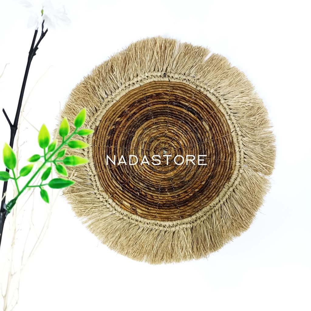 WALLDECOR ANYAMAN ENCENG GONDOK RUMBAI / PLACEMAT ENCENG RUMBAI DIAMETER 50 CM