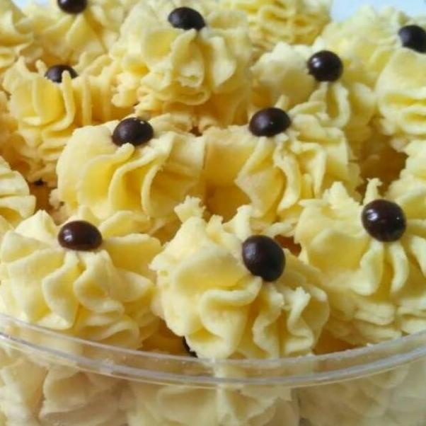 

9.9 Promo Brand Kue semprit keju 