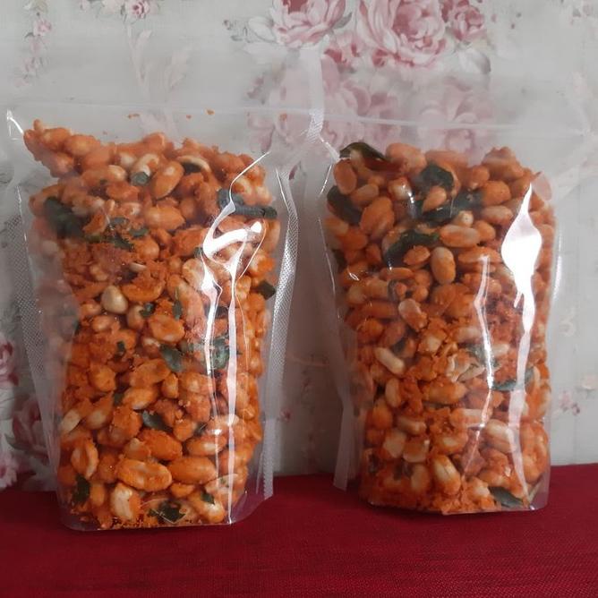 

Big Sale.. 500 gram kacang mede thailand/pedes daun jeruk HMH