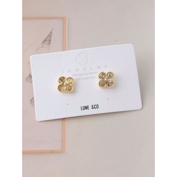 Anting Tusuk Clover Gold Titanium AS28