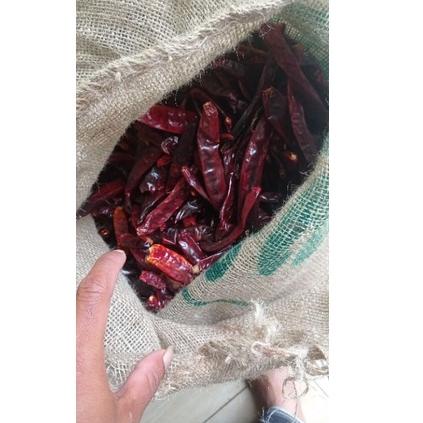 

Silahkan Beli--( 1kg ) CABE MERAH KERING TANPA TANGKAI KUALITAS BAGUS