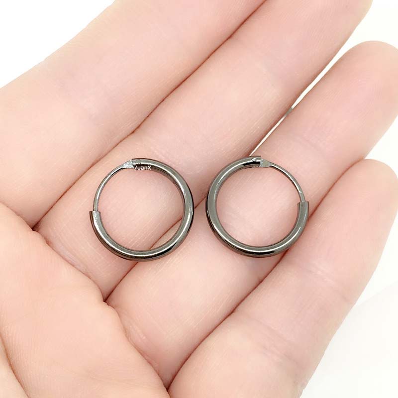 1 Pasang Anting Hoop Hypoallergenic Bahan 925 Sterling Silver Ukuran 14-20mm Warna Hitam