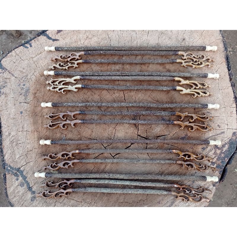 TANGKRINGAN KONIN ASEM BALI UKIR ISI 3