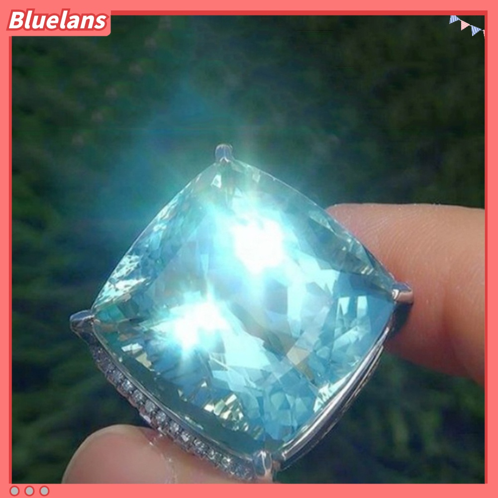 Cincin Topaz Imitasi Bentuk Kotak Untuk Wanita