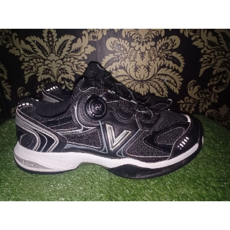 Sepatu Badminton Vitro BOA Performance Second Original