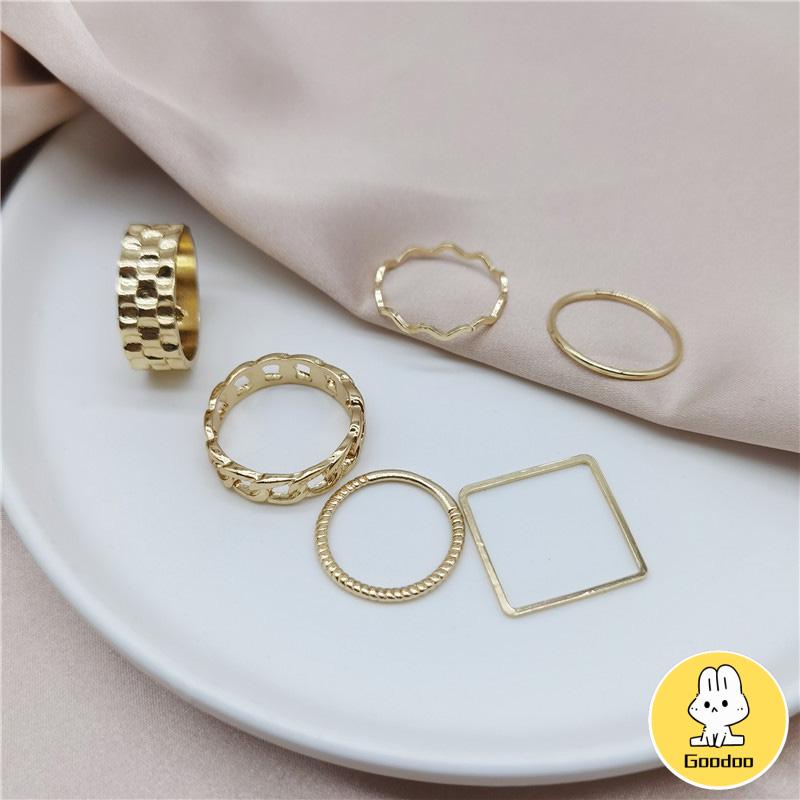 4pcs / Set Cincin Jari Telunjuk Bentuk Geometris Gaya Retro Untuk Wanita -Doo