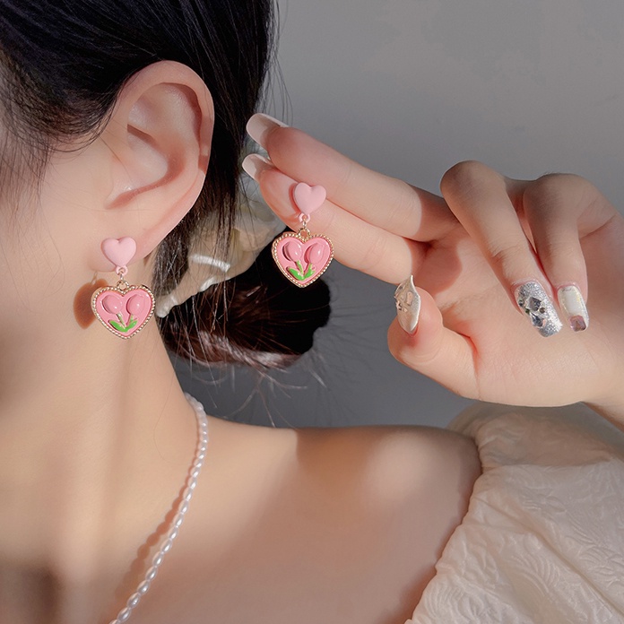 Anting Stud Hias Mutiara Kristal Bentuk Hati Tulip Gaya Korea Untuk Wanita