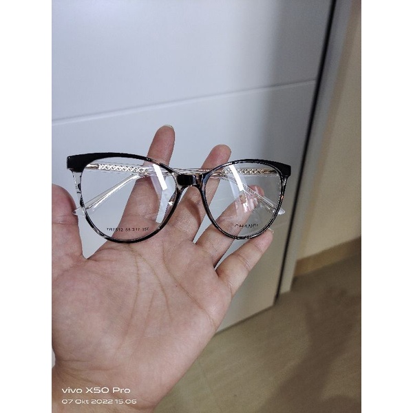 kate oval besar , frame free lensa antiradiasi komputer