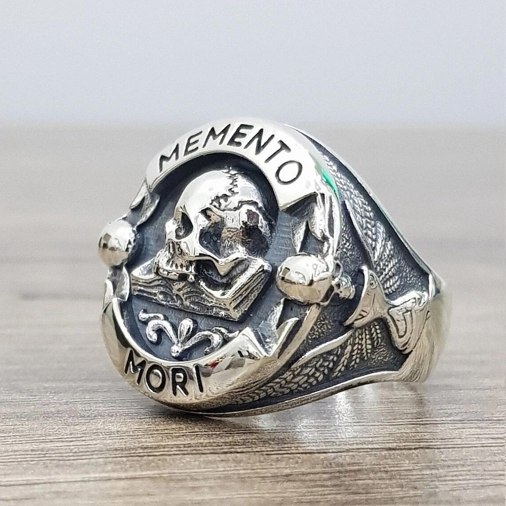 Cincin Desain Tengkorak Bahan alloy Gaya Eropa Amerika Untuk unisex