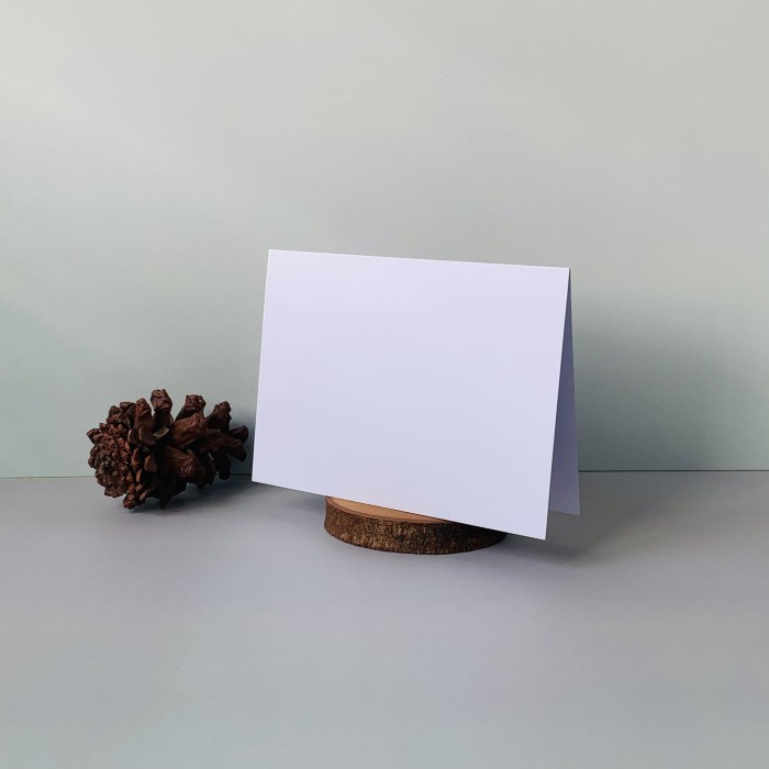 

Spesial Cardmaking: Blank Card (Folded)/Kartu Lipat Polos - Isi 10 (White) Bergaransi