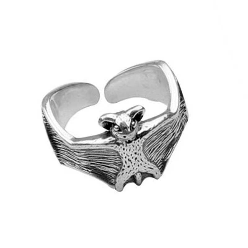 Cincin Bentuk Kelelawar Gaya Retro