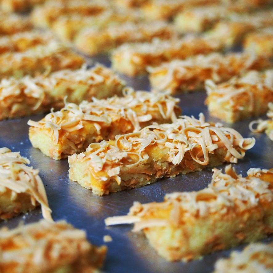 

limited STOCK!Kastengel Keju Premium (350gr) ~ Homemade by V&B Pastry|SQ7