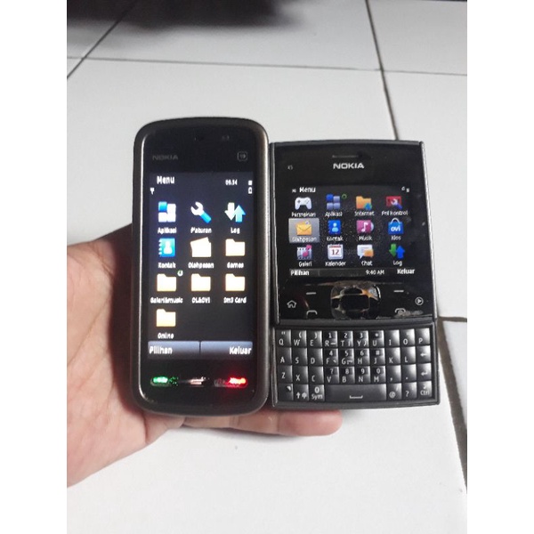 Nokia 5233 dan Nokia X5 (Bahan)