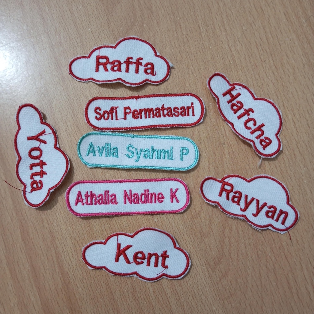 

Bet Bed Papan Nama Dada Nametag Bordir Oval Elipse Untuk Sekolah Pondok