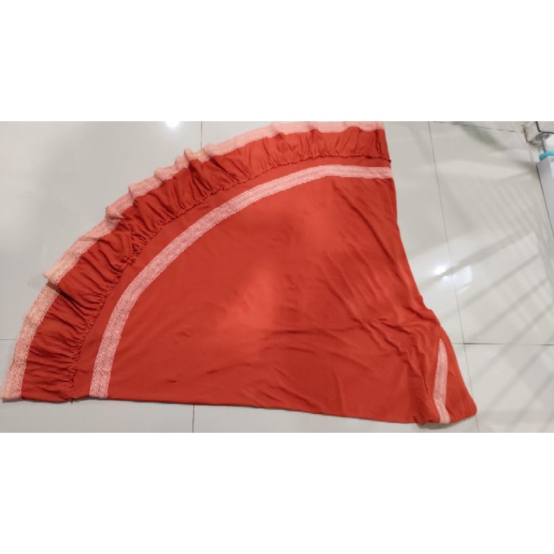 Hijab panjang warna orange preloved