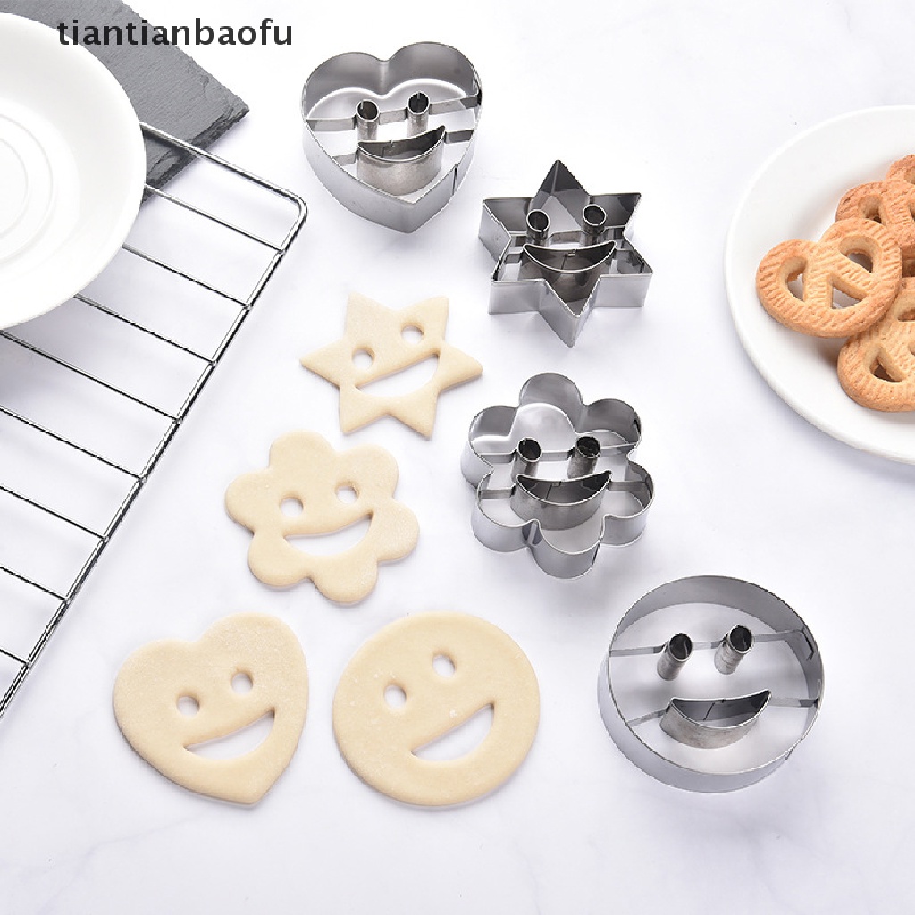 4pcs / set Cetakan Kue / Biskuit Bentuk Smiley Bahan Stainless Steel