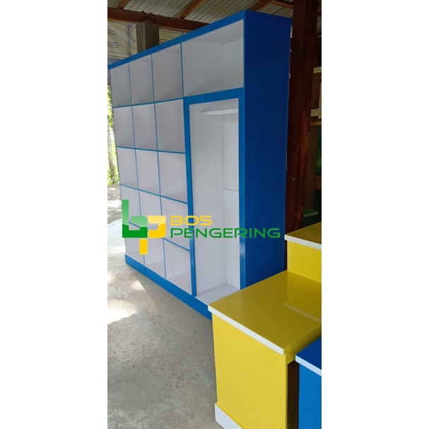 Set Meja Kasir dan Rak Pakaian Laundry