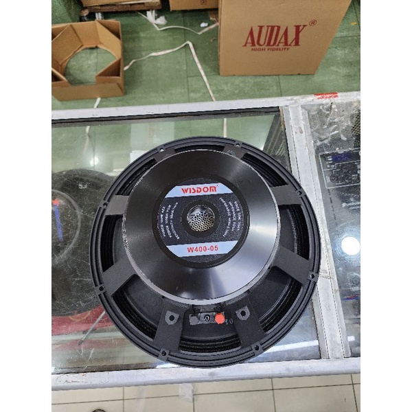 speaker wisdom w400 05 ukuran 15 inch