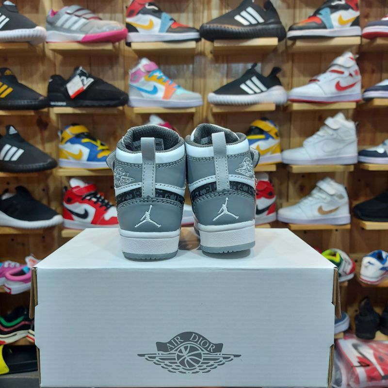 sepatu Jordan anak | sepatu anak Jordan | sepatu anak laki laki perempuan Jordan | sepatu anak cewe cowok unisex