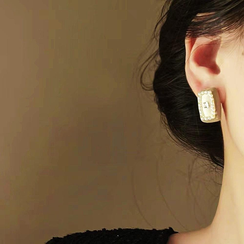 Needway  Wanita Anting Fashion Kepribadian Mutiara Perancis Elegan Indah Vintage Retro Ear Stud