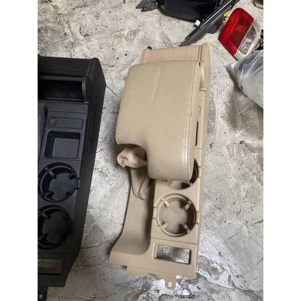 ARMREST BMW E46 Original Beige Color mulus asbak utuh
