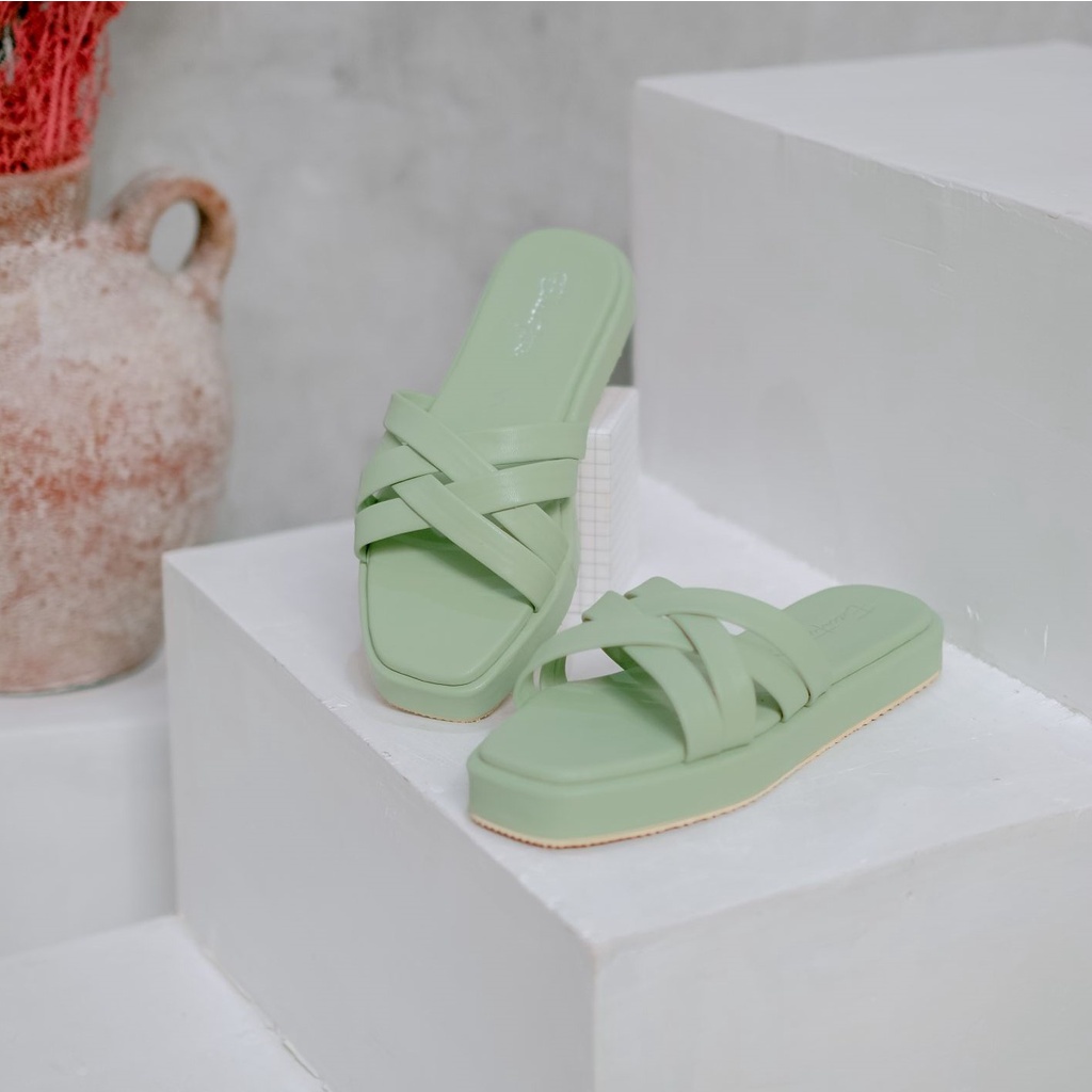 EXECUTIVE - Yumna Sandal Wanita