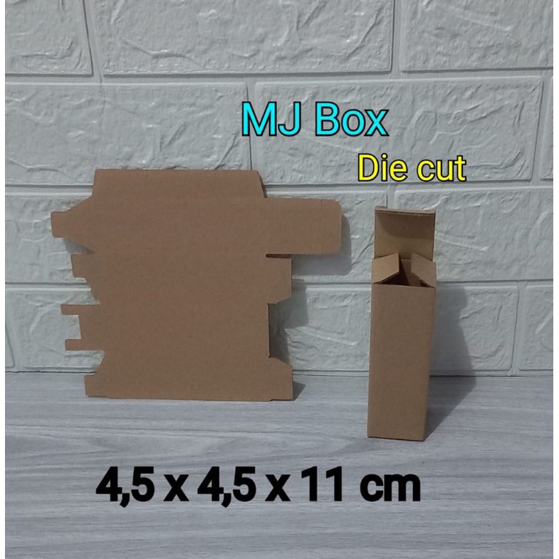 

Kardus karton Uk. 4,5x 4,5x 11cm.........Die Cut