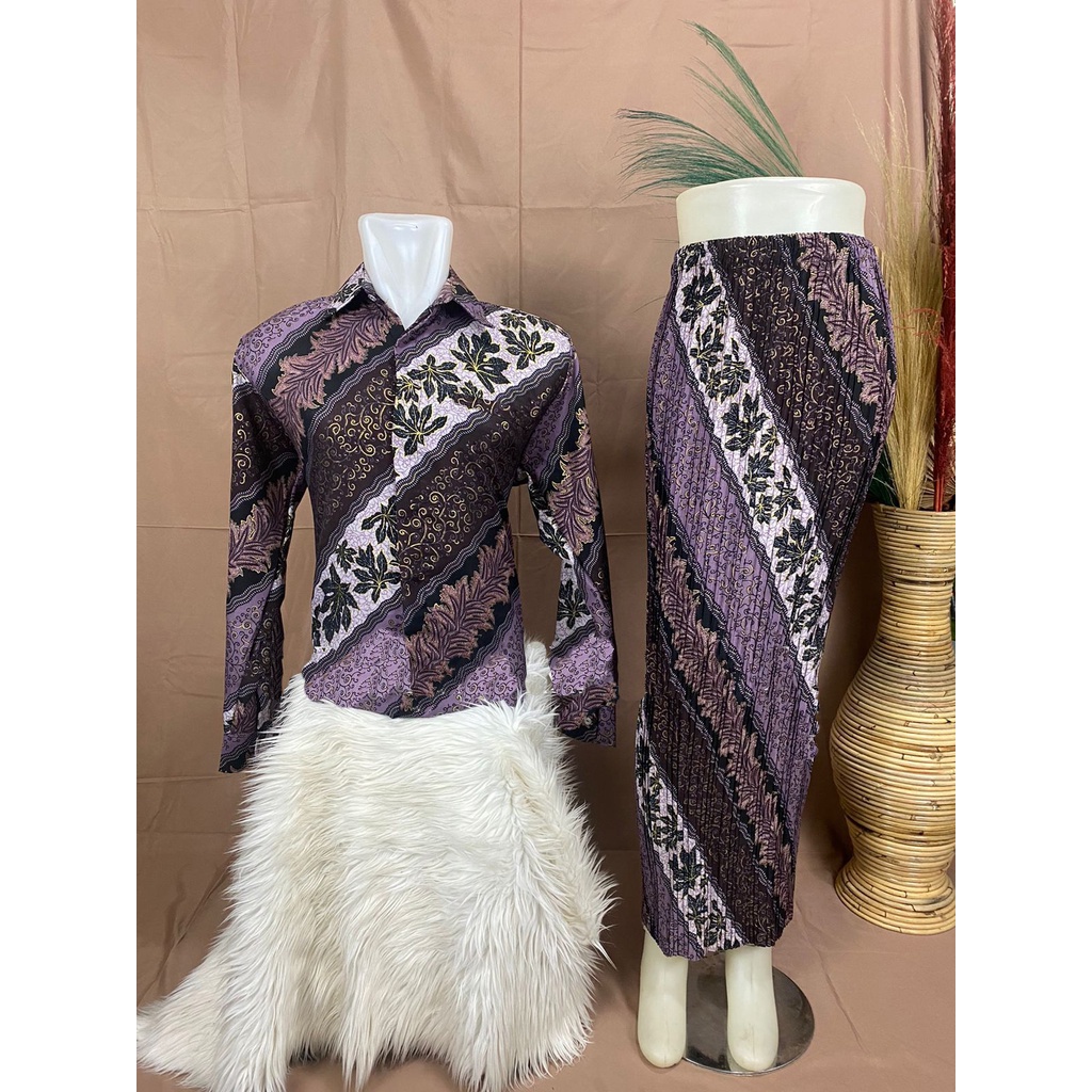 READY JUMBO!!! Batik Couple  Rok Plisket &amp; Kemeja Batik Lengan Panjang / Couple Tunangan/ Batik couple / baju batik couple / batik set / batik lengan panjang / rok set