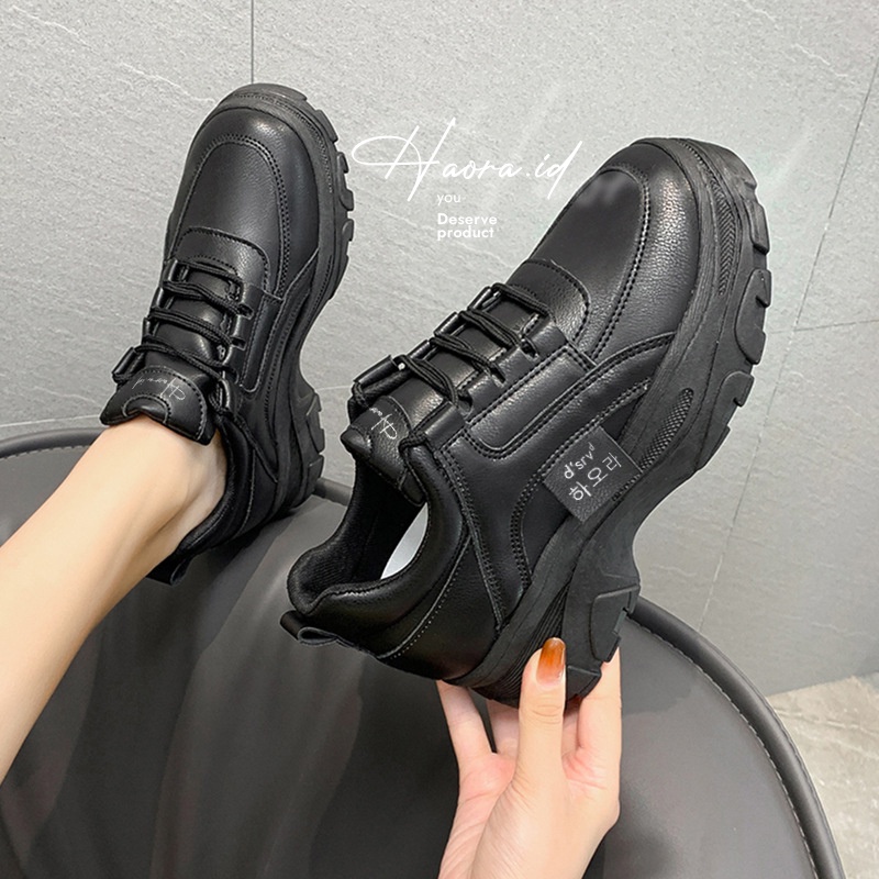 Sepatu Sneakers Wanita Korea Import HR01-11-5